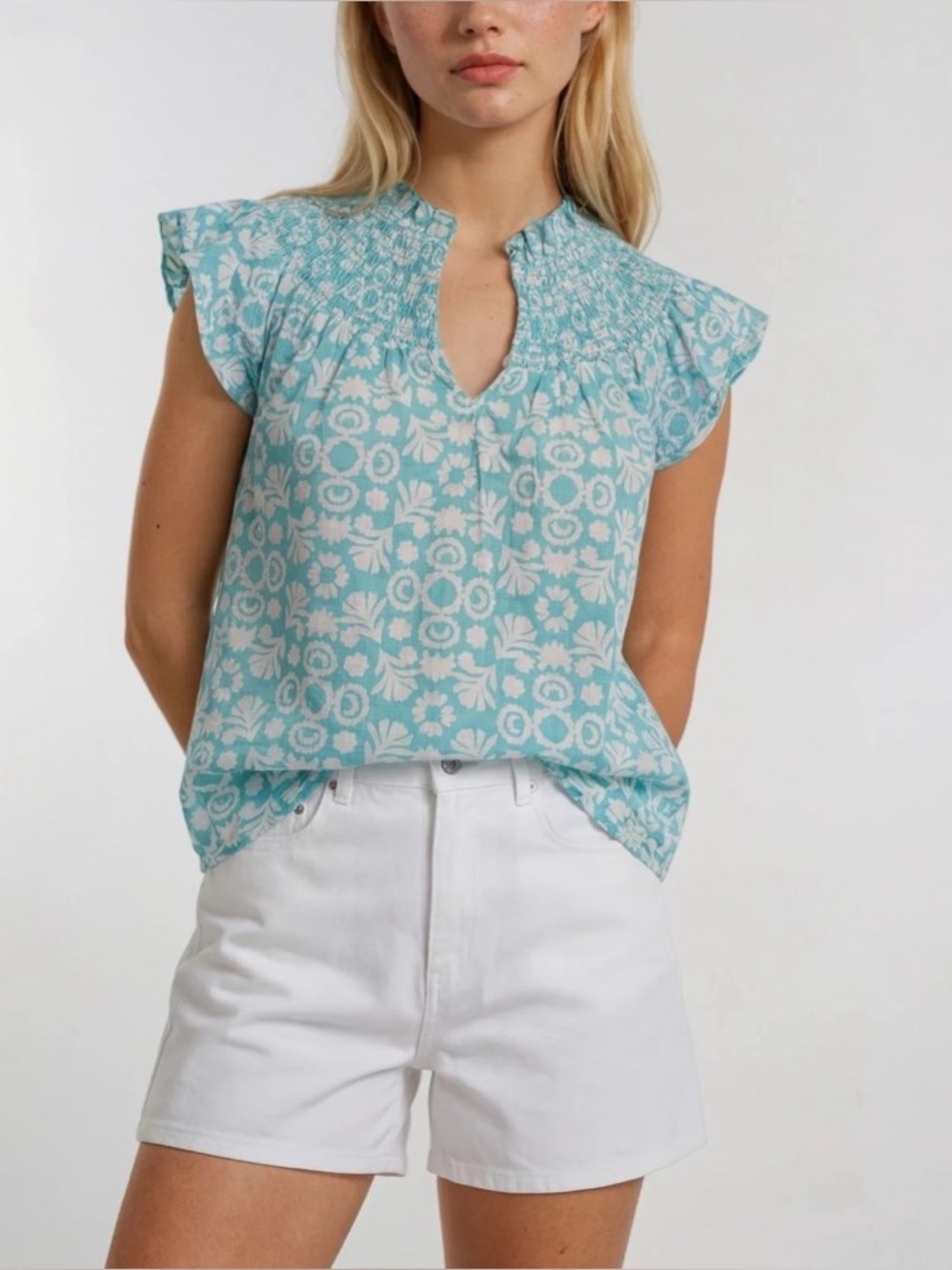 Ann Taylor | Blue & White Geometric Floral Print Ruffle-Sleeve Top Sz Medium
